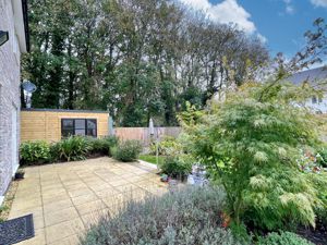 Photo 26- click for photo gallery